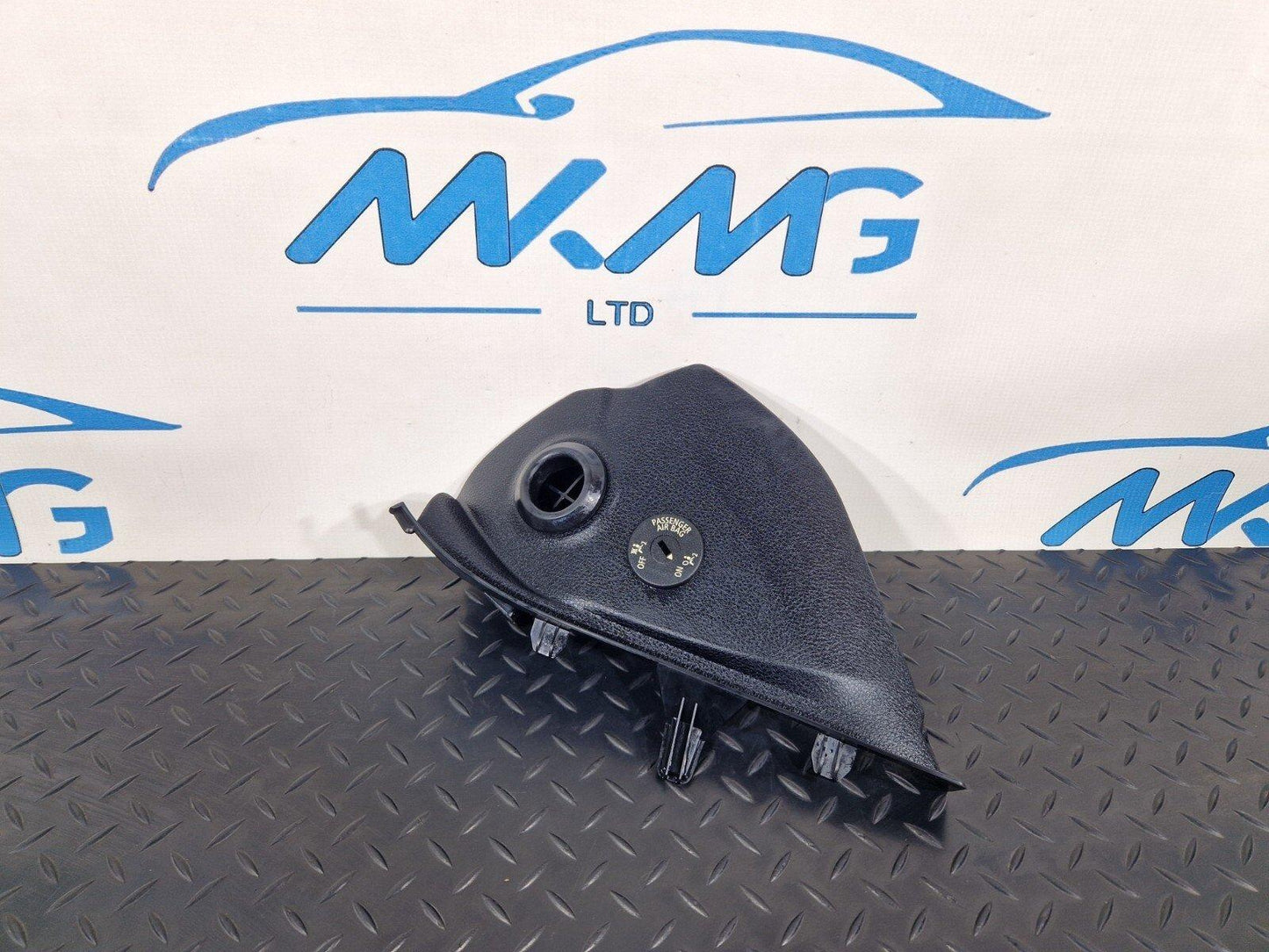 11-18 BMW 6 SERIES F06 GENUINE DASHBOARD END LEFT TRIM COVER 9197495