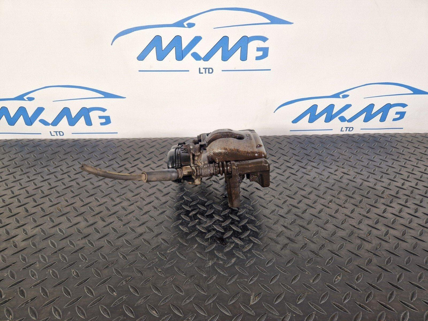 14-20 MERCEDES BENZ GLA X156 GENUINE REAR RIGHT O/S BRAKE CALIPER A2464232498