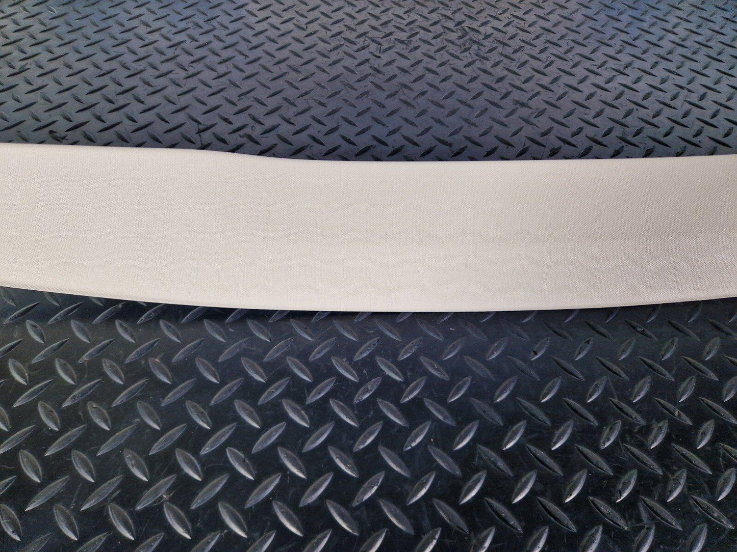 14-21 MERCEDES BENZ W205 ESTATE GENUINE OEM TAILGATE BOOT TRIM PANEL A2057400371