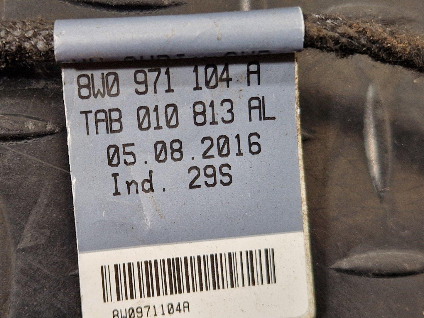 16-19 AUDI A4 B9 GENUINE REAR BUMPER PARKING SENSOR PDC WIRING LOOM 8W0971104A