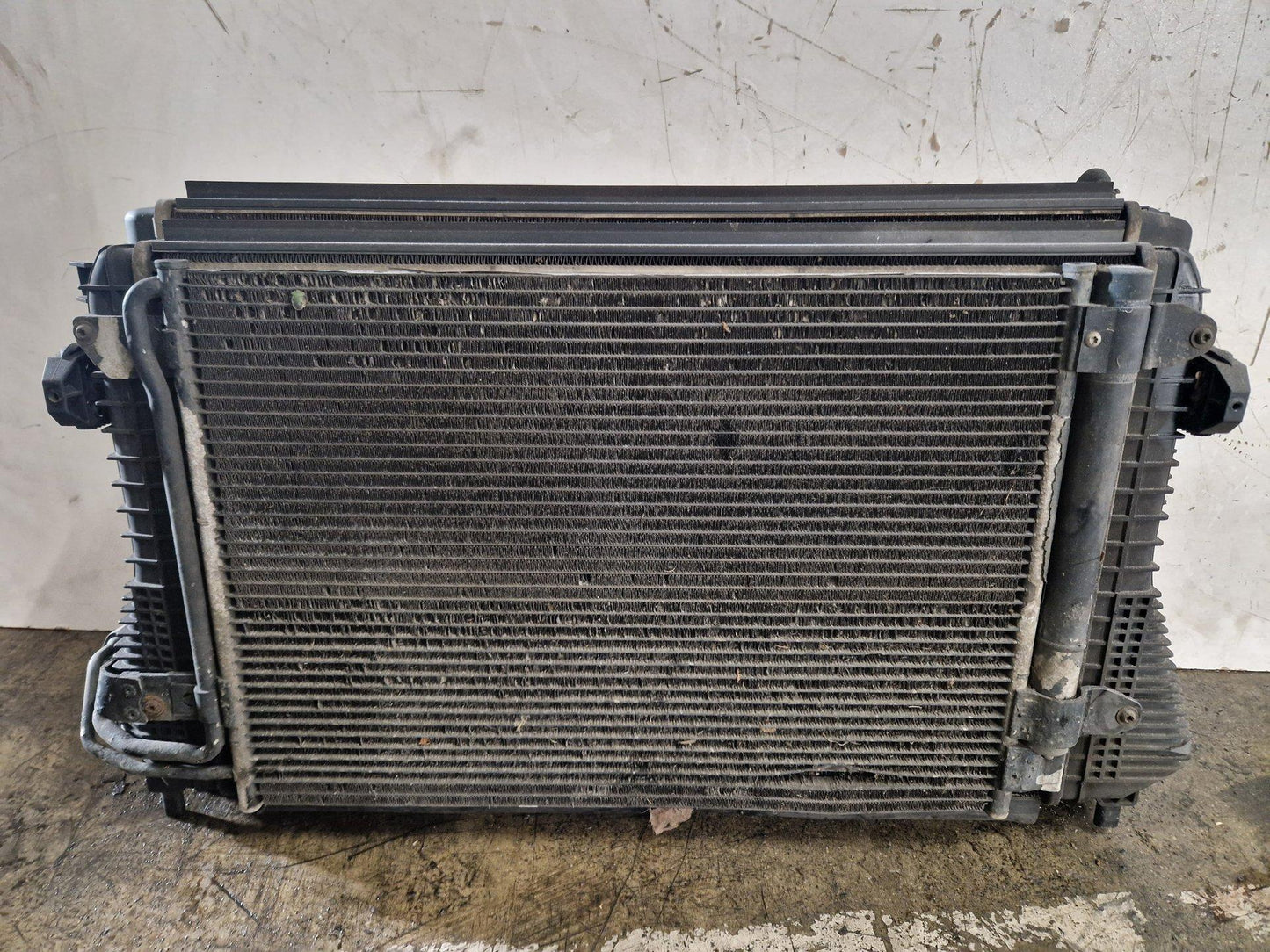 Volkswagen Touran MK1 - 1T MPV 2.0 Diesel Manual Genuine Radiator Rad Pack
