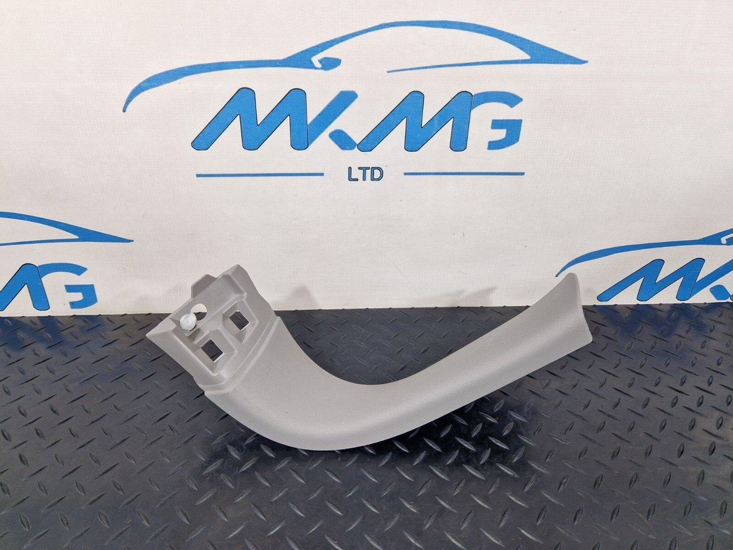14-21 BMW 2 SERIES GRAN TOURER F45 F46 TAILGATE RIGHT SIDE TRIM PANEL 7318938