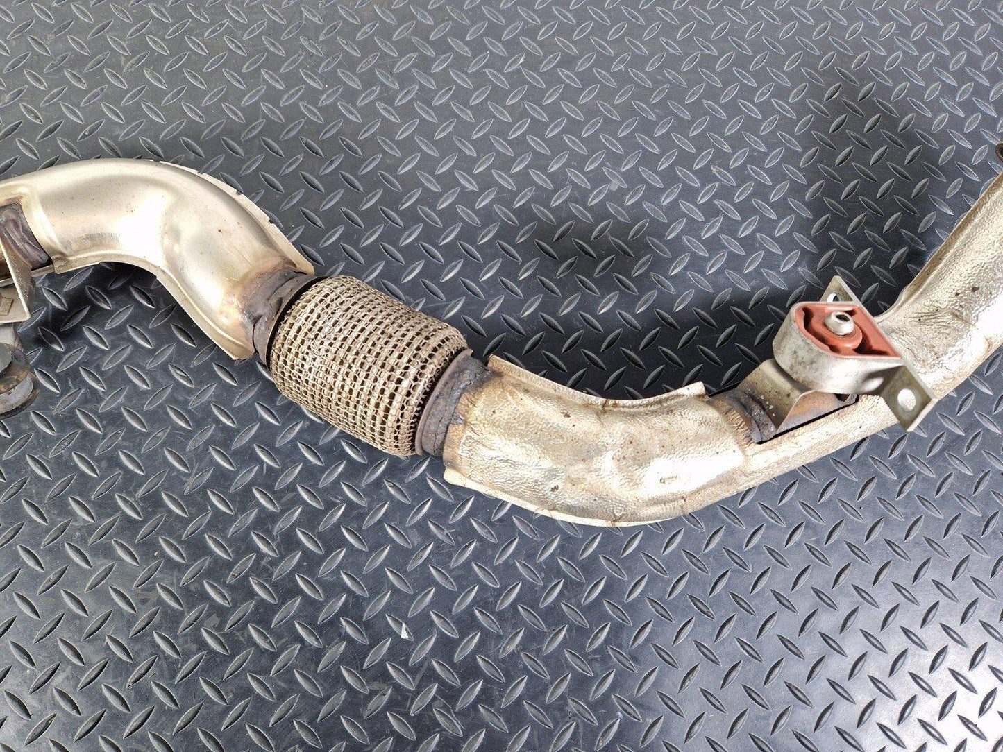 16-19 AUDI A4 B9 S-LINE EXHAUST FLEXIBLE PIPE 8W0253300E
