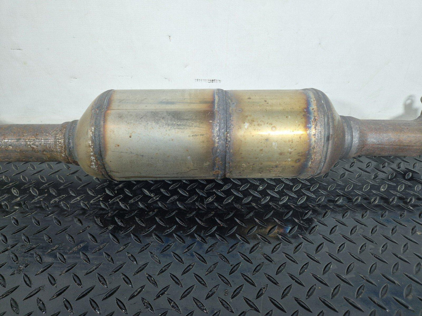 BMW F44 F48 EXHAUST MIDDLE PIPE MUFFLER 8689343