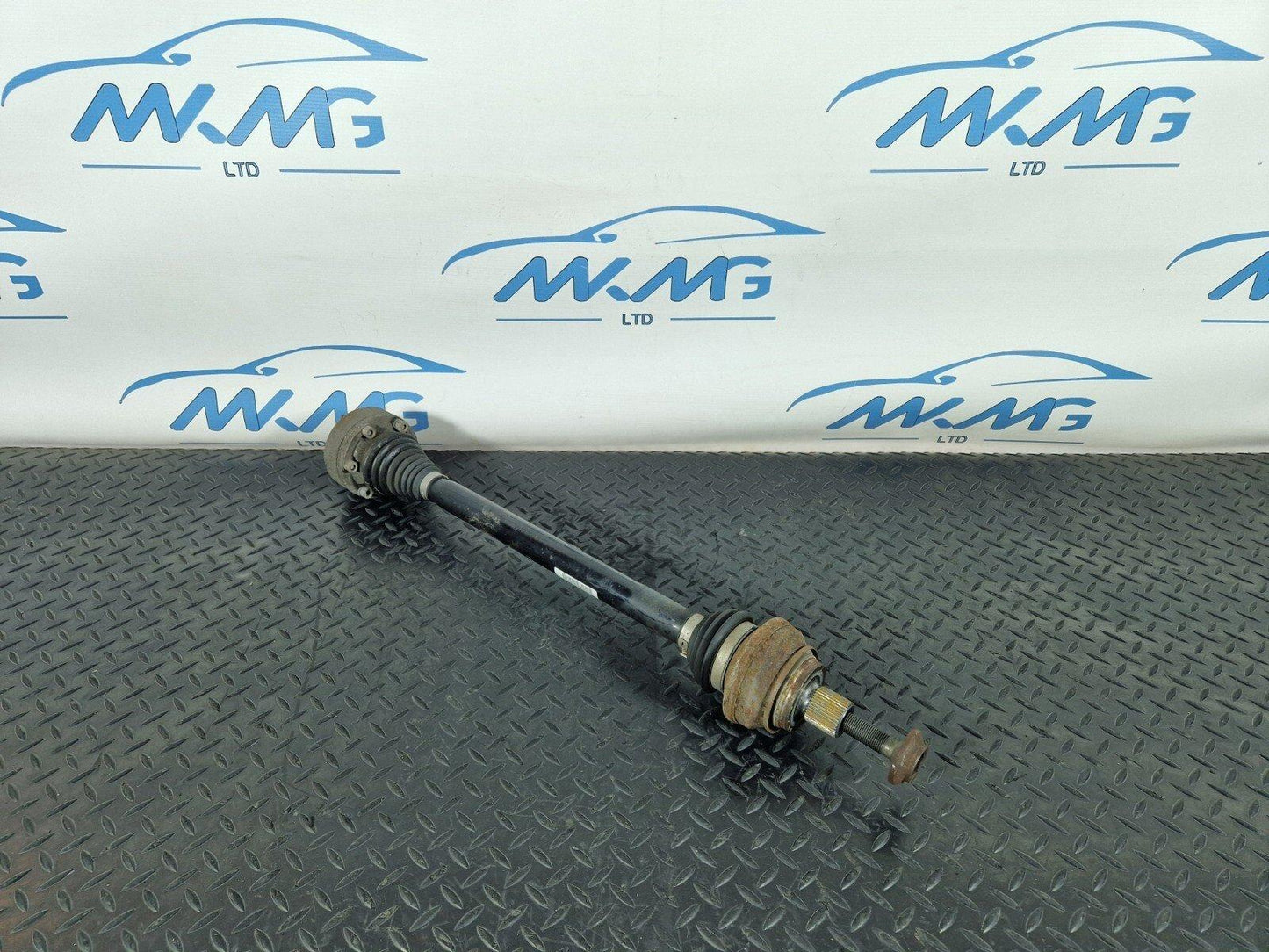 16-19 AUDI A4 B9 GENUINE OEM REAR DRIVESHAFT FITS LEFT & RIGHT 8W0501203D