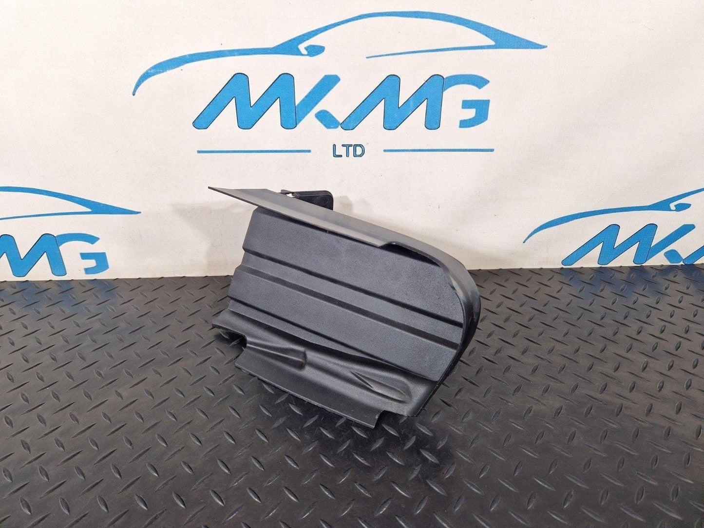 10-13 BMW X5 E70 LCI FRONT RIGHT O/S BRAKE AIR DUCT COVER 8048772