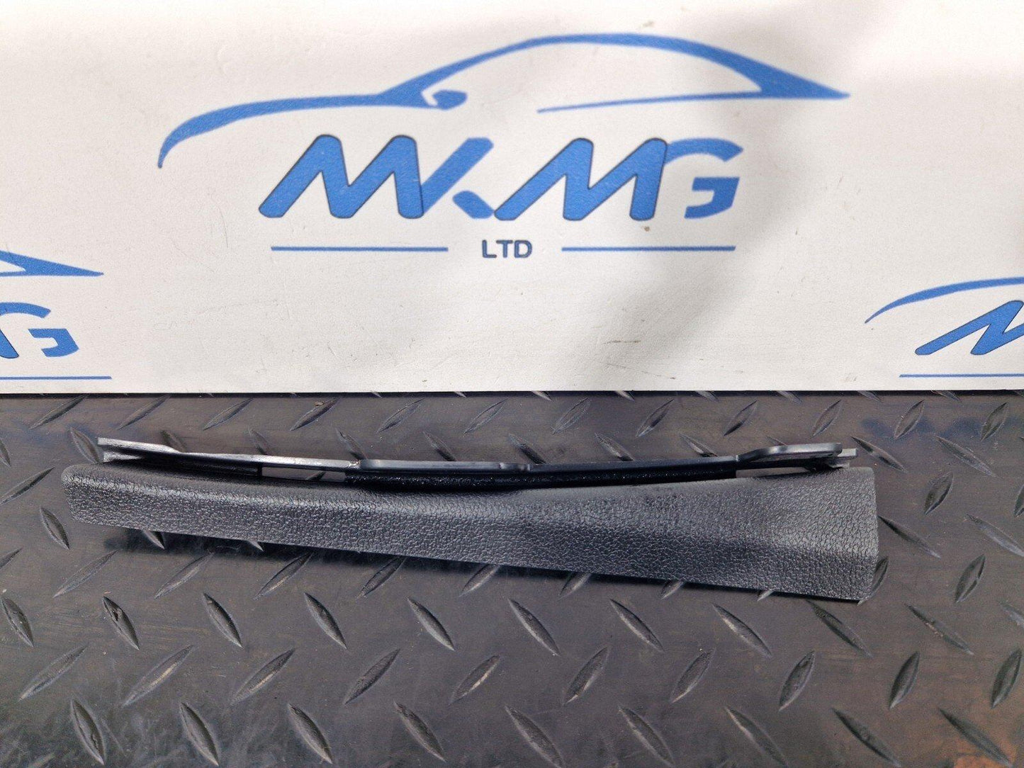 16-19 AUDI A4 B9 SALOON GENUINE LEFT PASSENGER SIDE A PILLAR TRIM 8W0868203