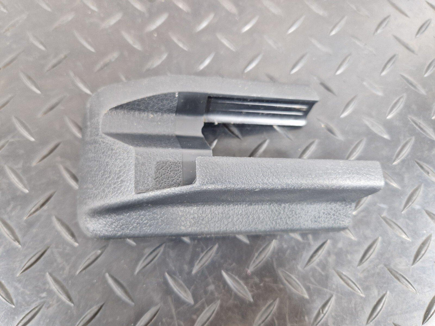 18-ON MERCEDES BENZ A CLASS W177 FRONT LEFT N/S SEAT RAIL TRIM COVER A1779193500