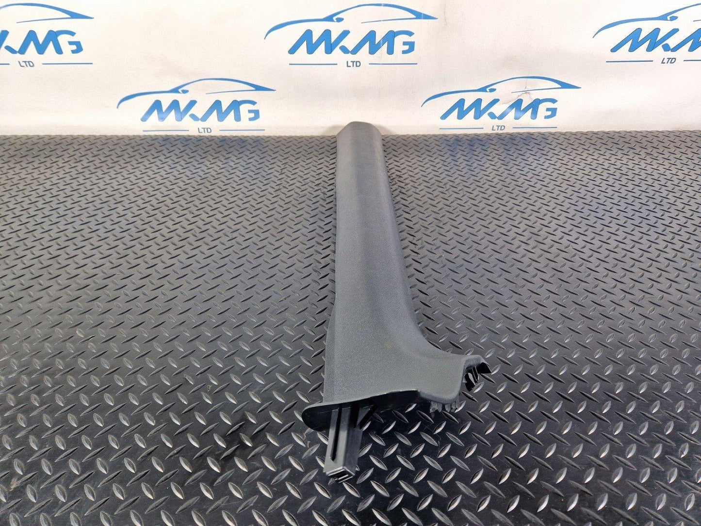 16-24 AUDI A5 F5 CABRIOLET FRONT RIGHT INTERIOR STEP TRIM 8W7853906A