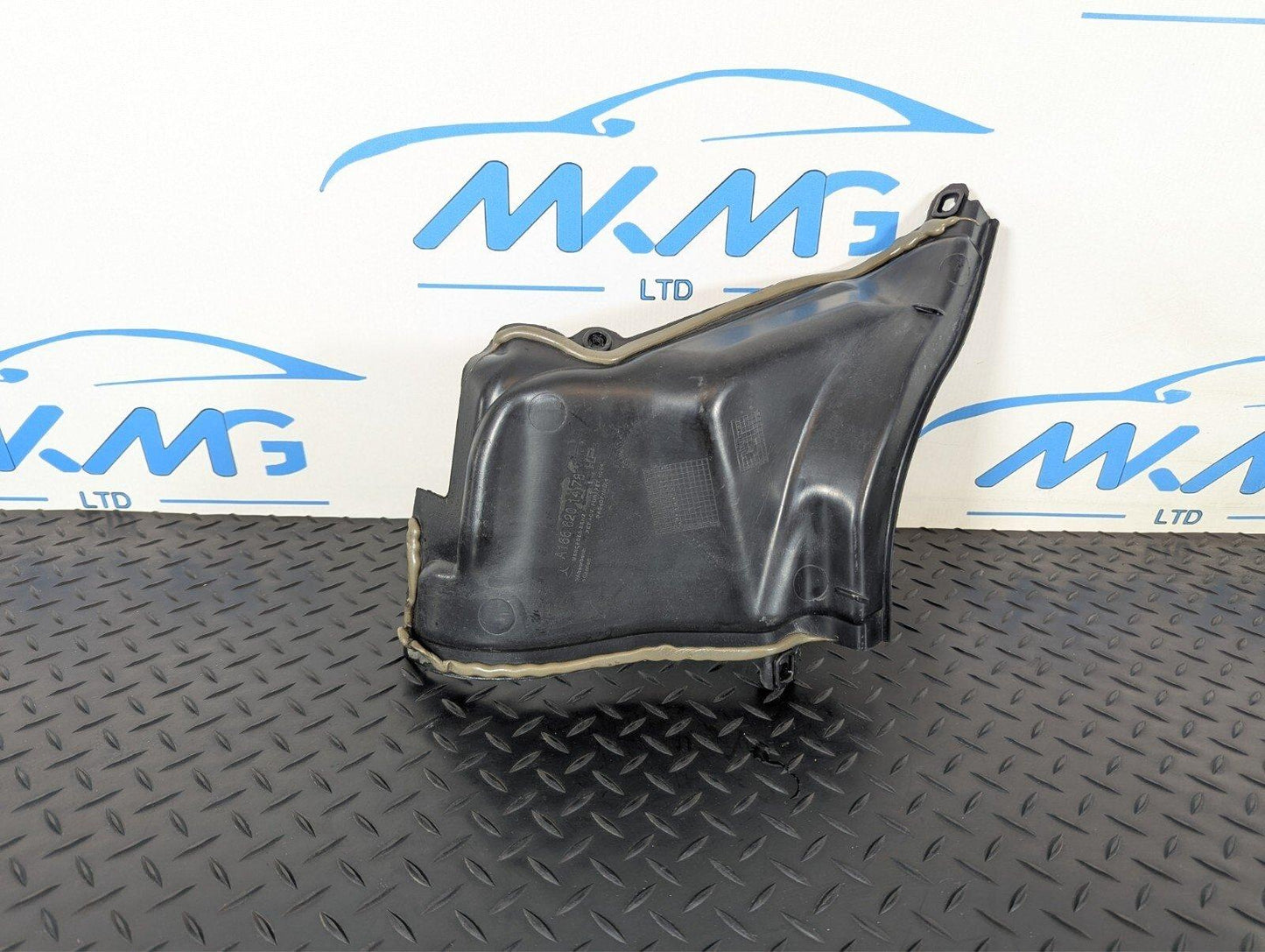 11-19 MERCEDES ML W166 GENUINE OEM ENGINE BAY HEATH SHIELD COVER A1666201478