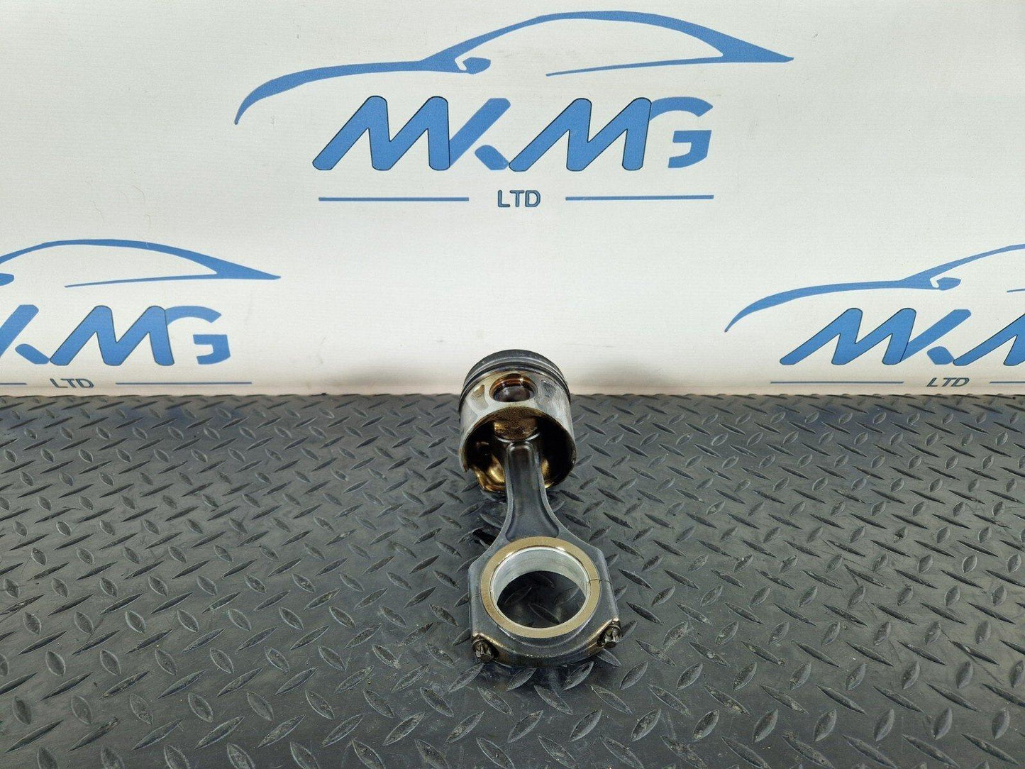 18-ON MERCEDES BENZ SPRINTER W907 2.2 CDI OEM PISTON WITH CON ROD OM651.958