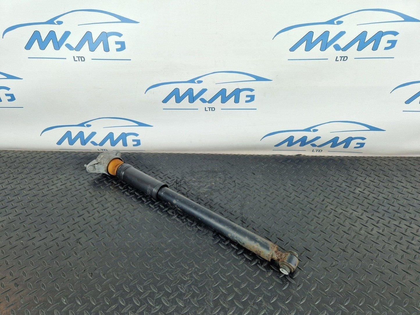 14-19 MERCEDES BENZ GLA X156 REAR SHOCK ABSORBER FITS LEFT & RIGHT A2043260598