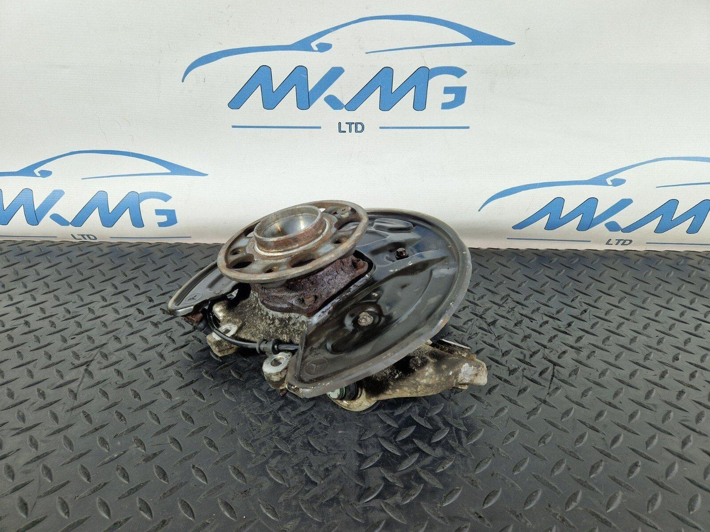 14-21 MERCEDES BENZ W205 REAR RIGHT O/S WHEEL HUB CARRIER A2053500241 A205546748