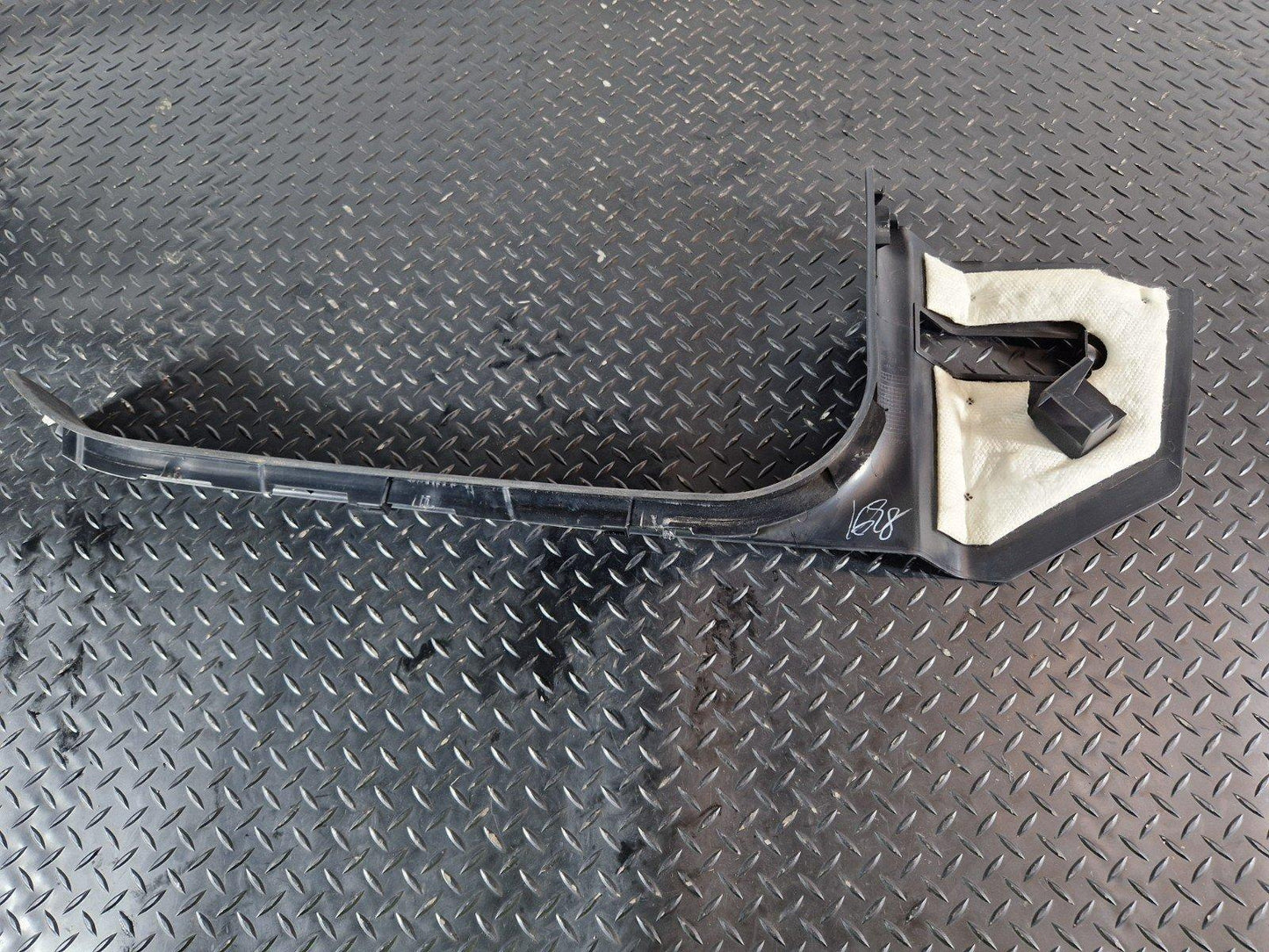 16-19 MERCEDES BENZ GLE W166 RIGHT FRONT SILL TRIM COVER A1666801835