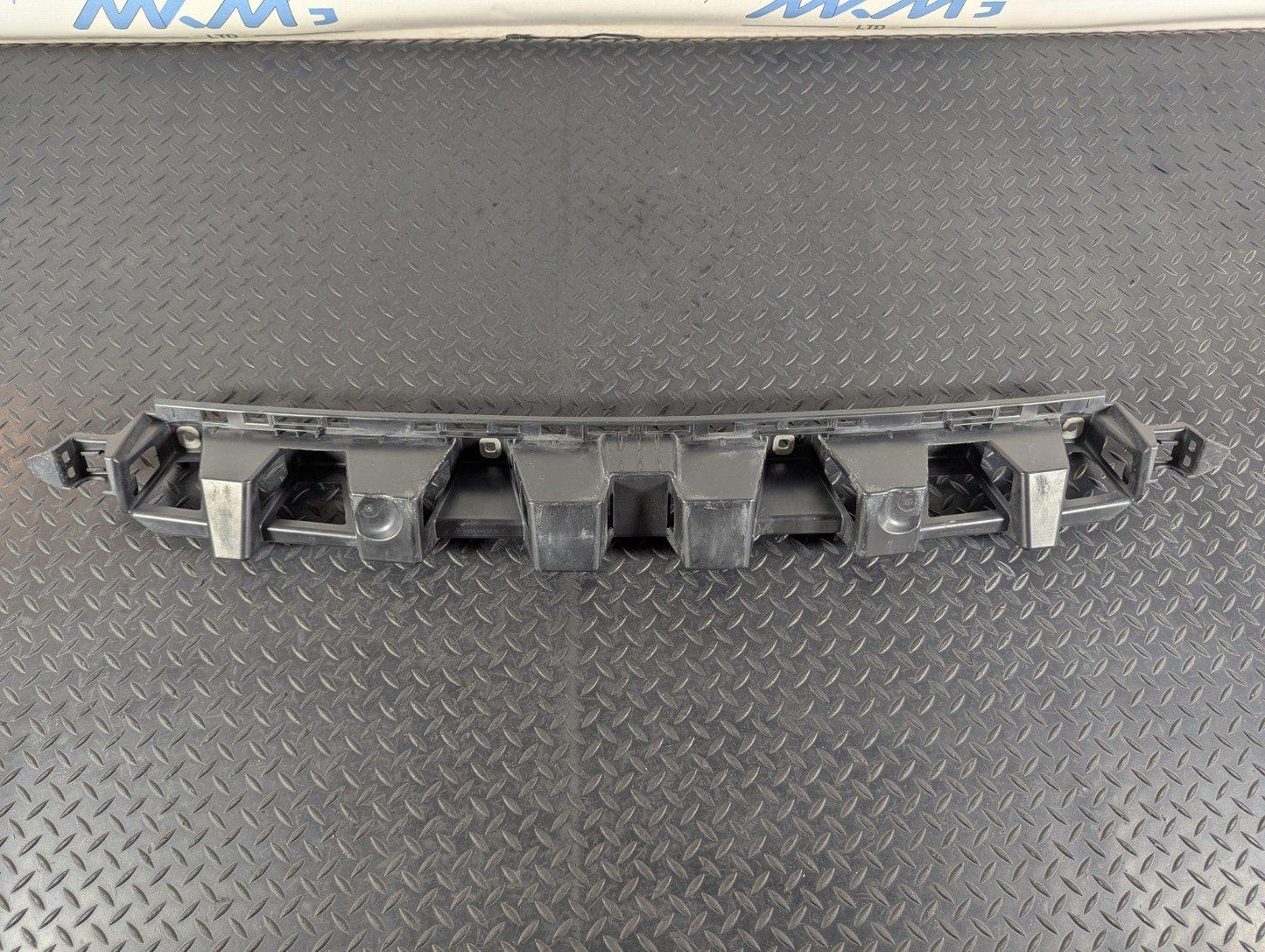 11-19 MERCEDES BENZ ML W166 GENUINE REAR RIGHT BUMPER BRACKET A1668850165