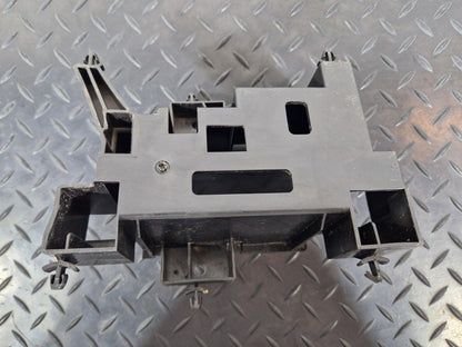18-ON MERCEDES BENZ SPRINTER W907 GENUINE TRIM A9105450900