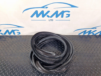 MERCEDES W177 A CLASS BOOT TRUNK LID TAILGATE RUBBER SEAL GASKET A1777402200