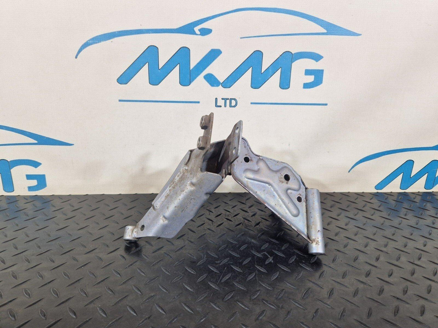 10-17 AUDI A8 4H ENGINE MOUNT BRACKET RETAINER PLATE 4H0399059C
