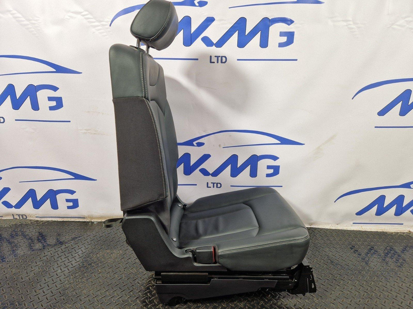 16-20 AUDI Q7 4M GENUINE REAR LEFT 2ND ROW BLACK LEATHER SEAT WITH HEADREST