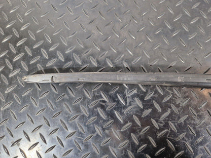 16-19 AUDI A4 B9 FRONT WINDSCREEN O/S WEATHERSTRIP MOULDING STRIP 8W0854328C