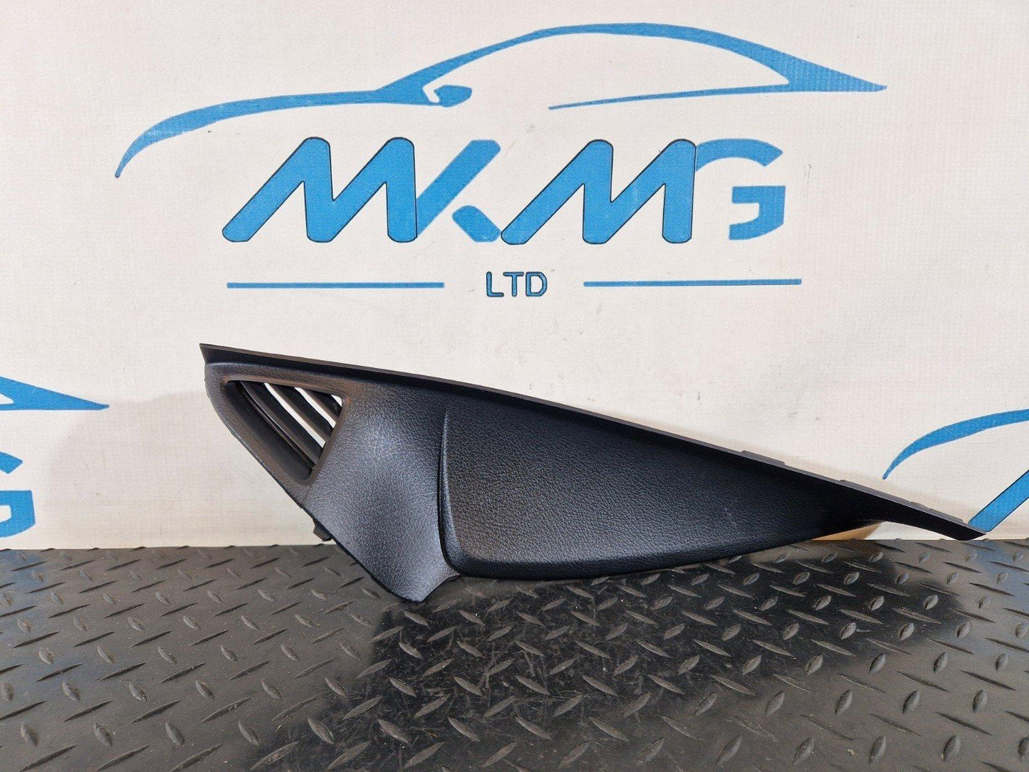14-23 MERCEDES VITO W447 FRONT RIGHT SIDE DASHBOARD SIDE PANEL COVER A4476890837