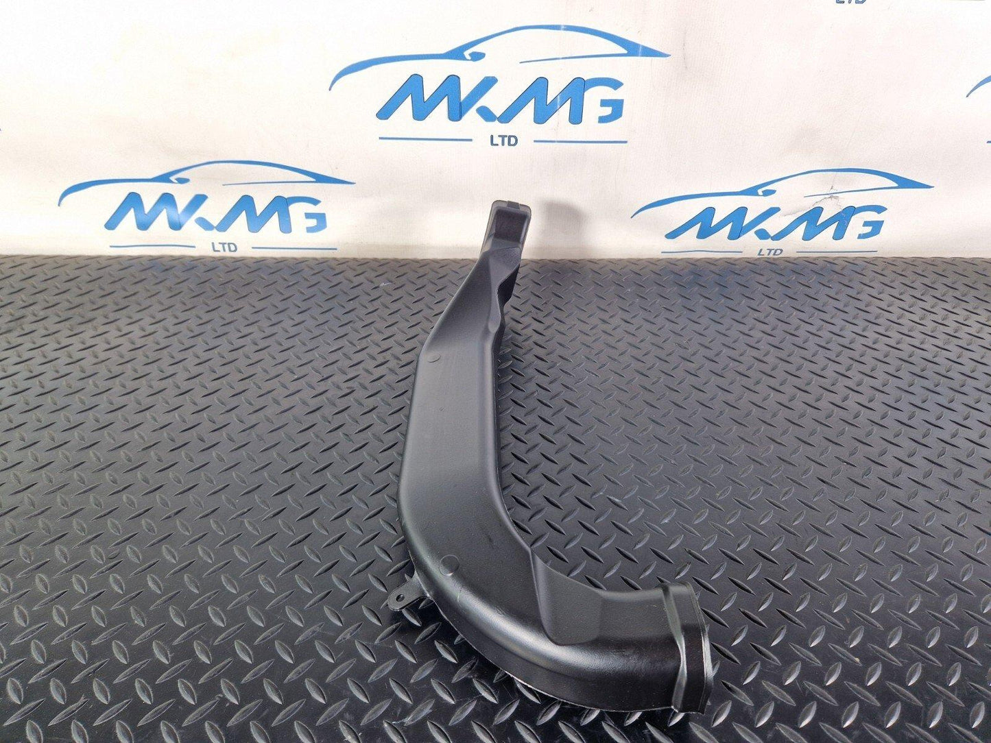 2018-ON MERCEDES BENZ SPRINTER W907 W910  2.2 CDI AIR DUCT A9078310900