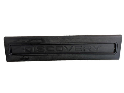 17-ON LAND ROVER DISCOVERY L462 GENUINE DRIVER SIDE FRONT DOOR SILL HY3213200A
