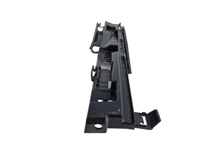 15-22 BMW X1 LEFT SIDE SILL SKIRT MOUNT BRACKET 7332333