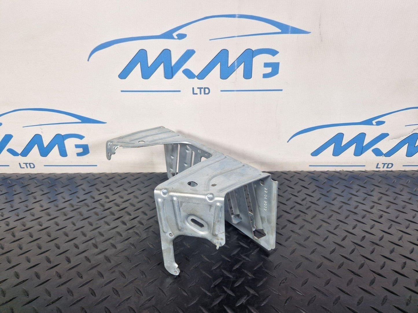 11-18 BMW 6 SERIES F06 HARMAN KARDON AMPLIFIER BRACKET MOUNT HOLDER 9174269