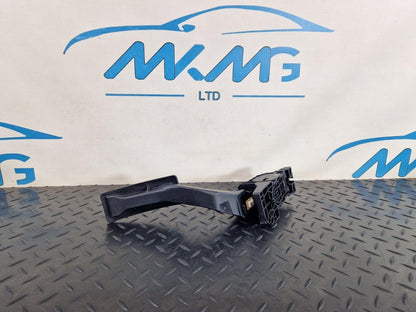 18-ON MERCEDES BENZ A CLASS W177 GENUINE ACCELERATOR THROTTLE PEDAL A1773002000