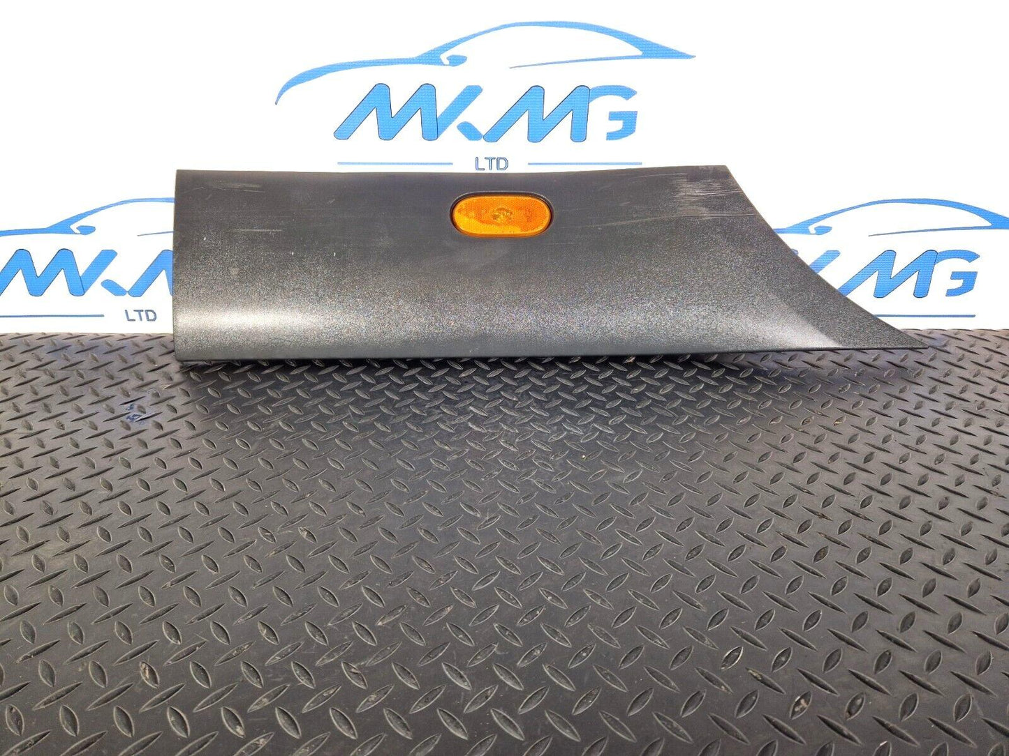18-ON MERCEDES BENZ SPRINTER W907 W910 REAR RIGHT BODY SIDE TRIM A9106909801