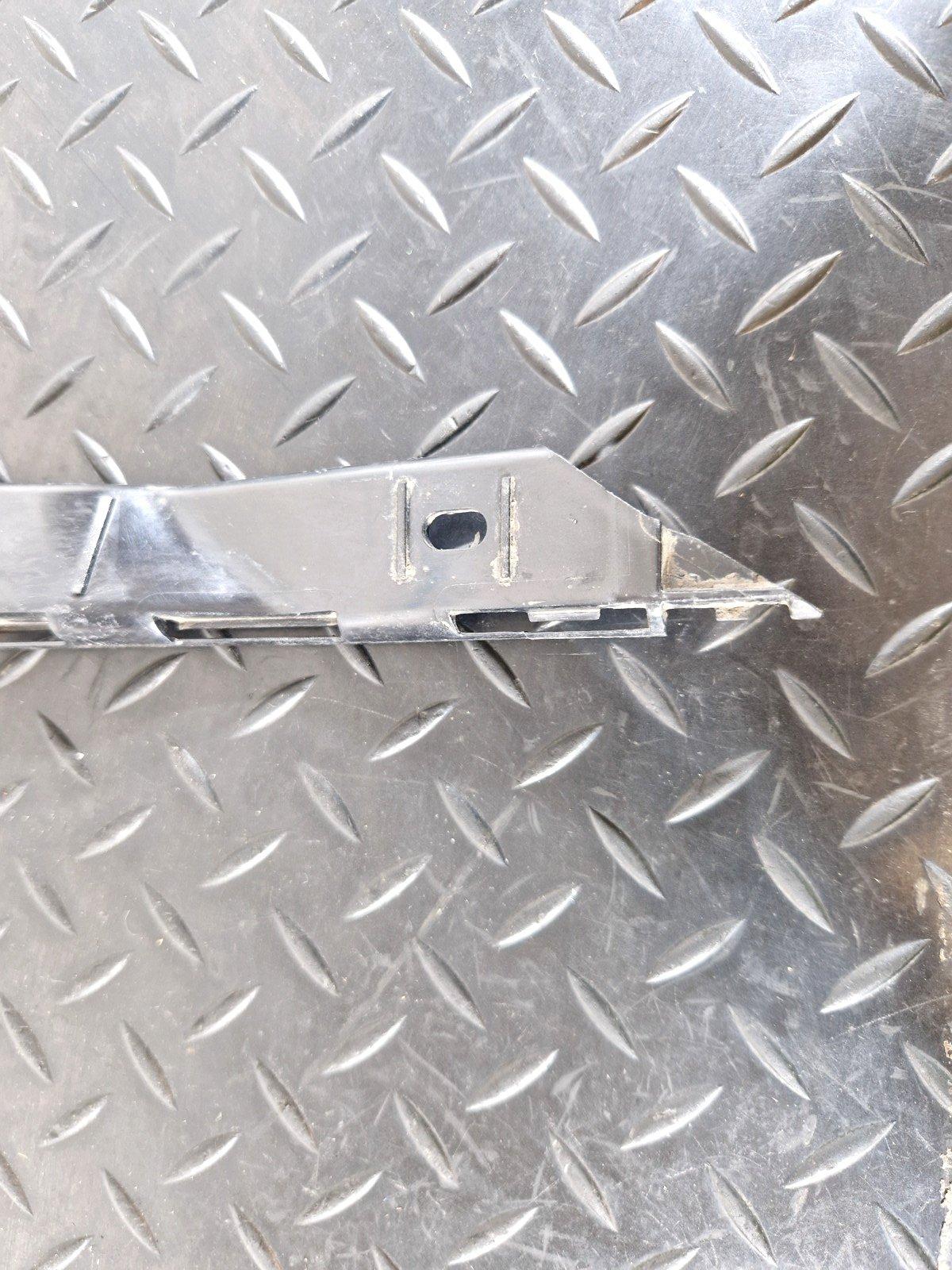 14-23 MERCEDES VITO W447 OEM O/S/R REAR RIGHT BUMPER MOUNT BRACKET A4478800212