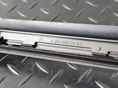 16-22 MERCEDES BENZ X253 GENUINE LEFT N/S WINDOW TRIM MOULDING STRIP A2536900162