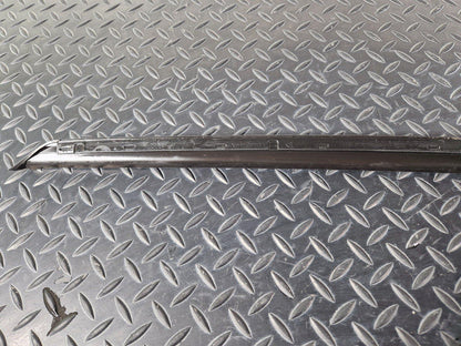 16-19 AUDI A4 B9  FRONT LEFT WINDSCREEN WEATHERSTRIP MOULDING STRIP 8W0854327C