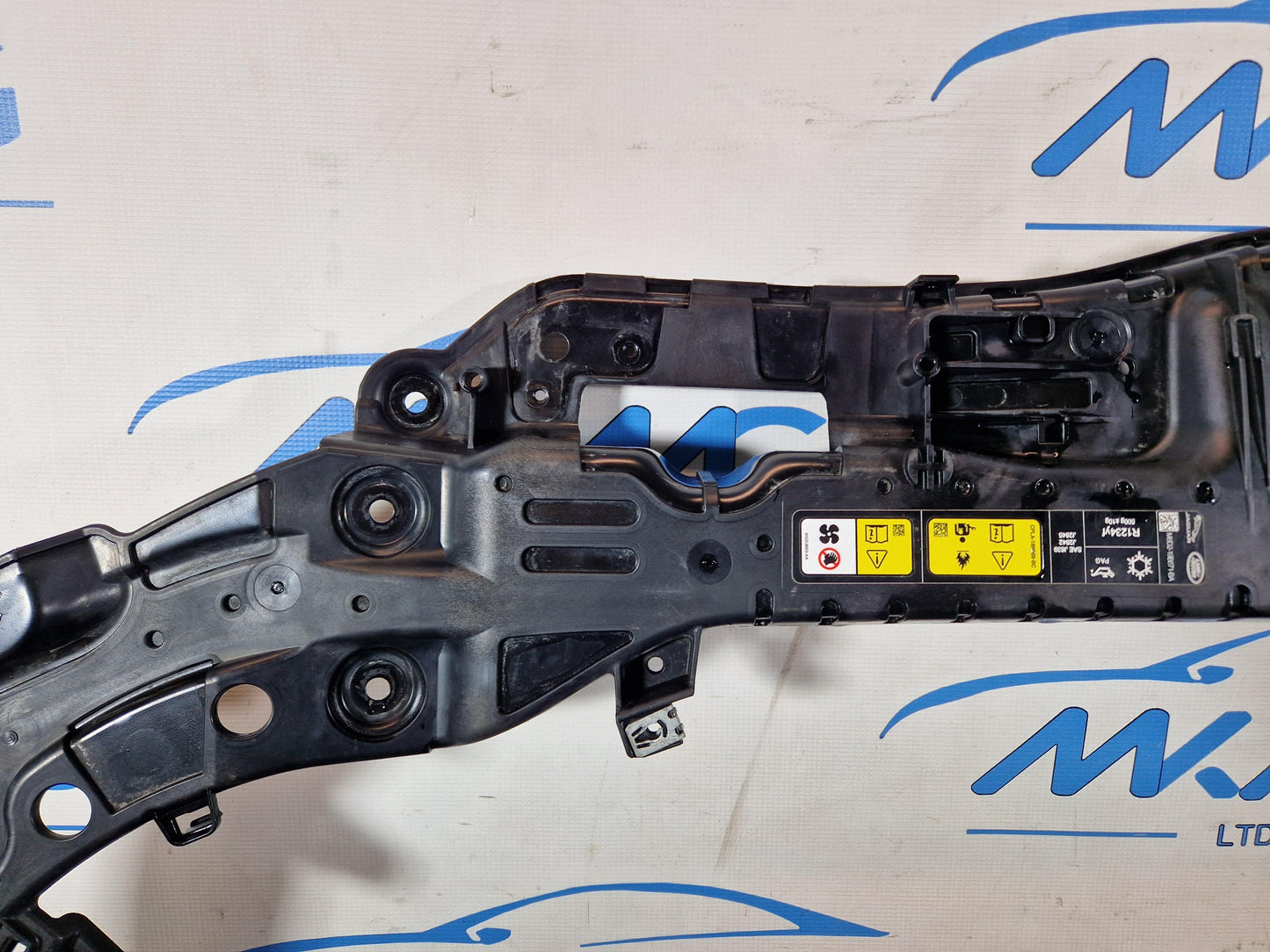 19-ON LAND ROVER EVOQUE L551 GENUINE SLAM PANEL UPPER SECTION K8D216E165AA