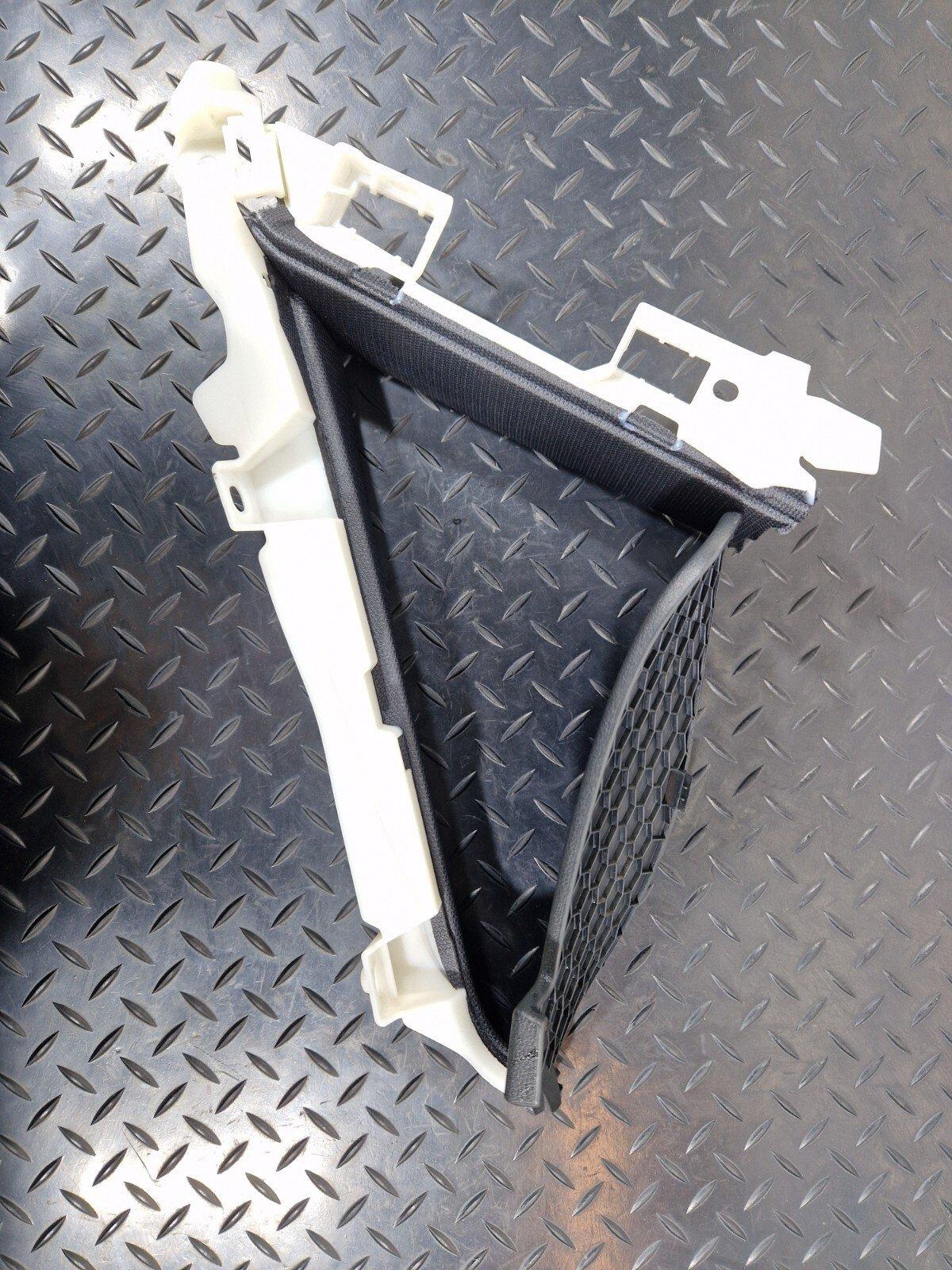 16-23 AUDI A5 F5 SPORTBACK LEFT BLACK C-PILLAR TRIM COVER 8W8867287A