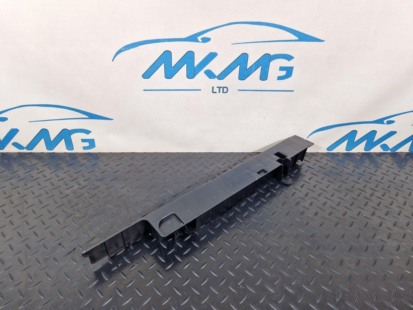 14-21 MERCEDES BENZ W205 OEM BOOT TRUNK RIGHT COVER BRACKET TRIM A2056100002