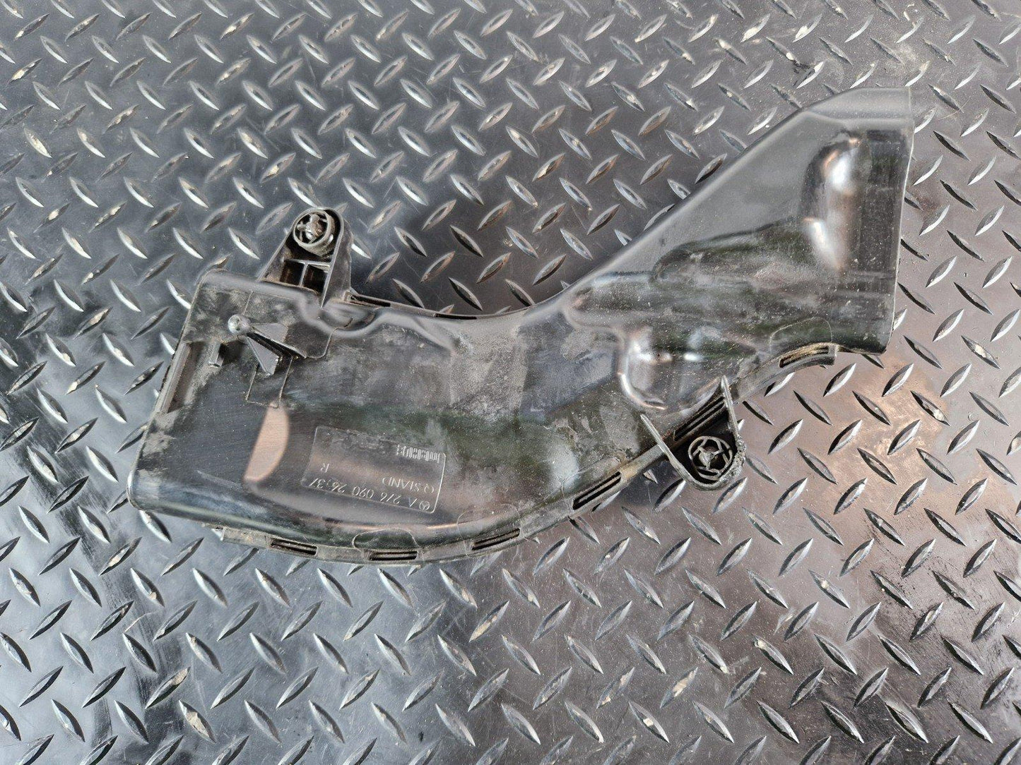 16-19 MERCEDES BENZ GLE W166 FRONT AIR DUCT FOAM RIGHT A2760902637