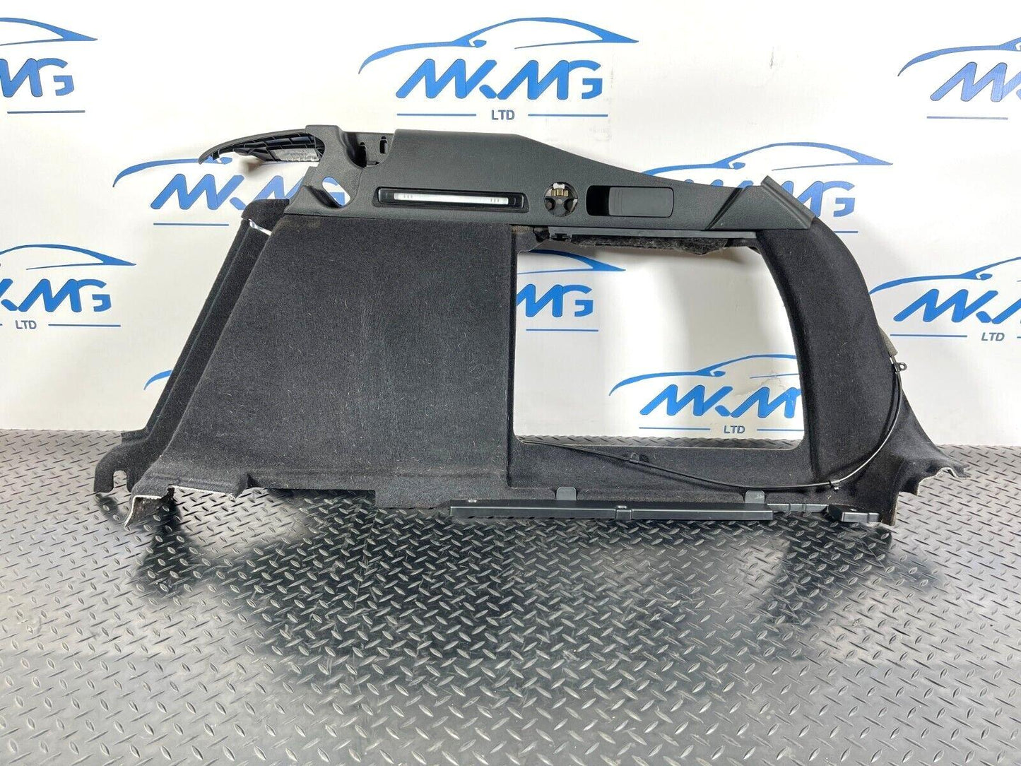 16-19 AUDI A4 B9 STATE GENUINE REAR RIGHT DRIVER SIDE BOOT TRIM PANEL 8W9863880