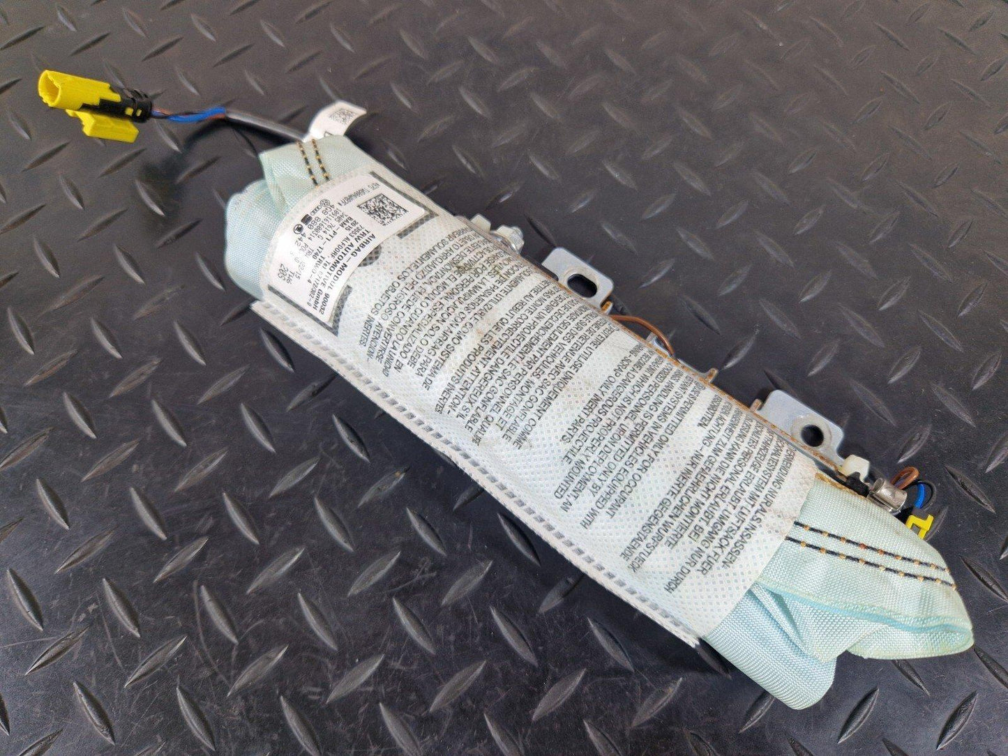 12-18 AUDI A6 C7 REAR RIGHT DRIVER SIDE SEAT SAFETY BAG 4G8880442B
