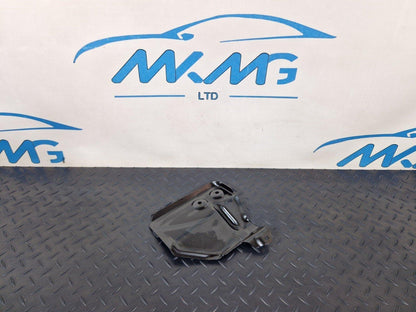 12-17 AUDI S5 CONVERTIBLE RIGHT SIDE O/S SEAT BELT ANCHOR PLATE 8F0857785B