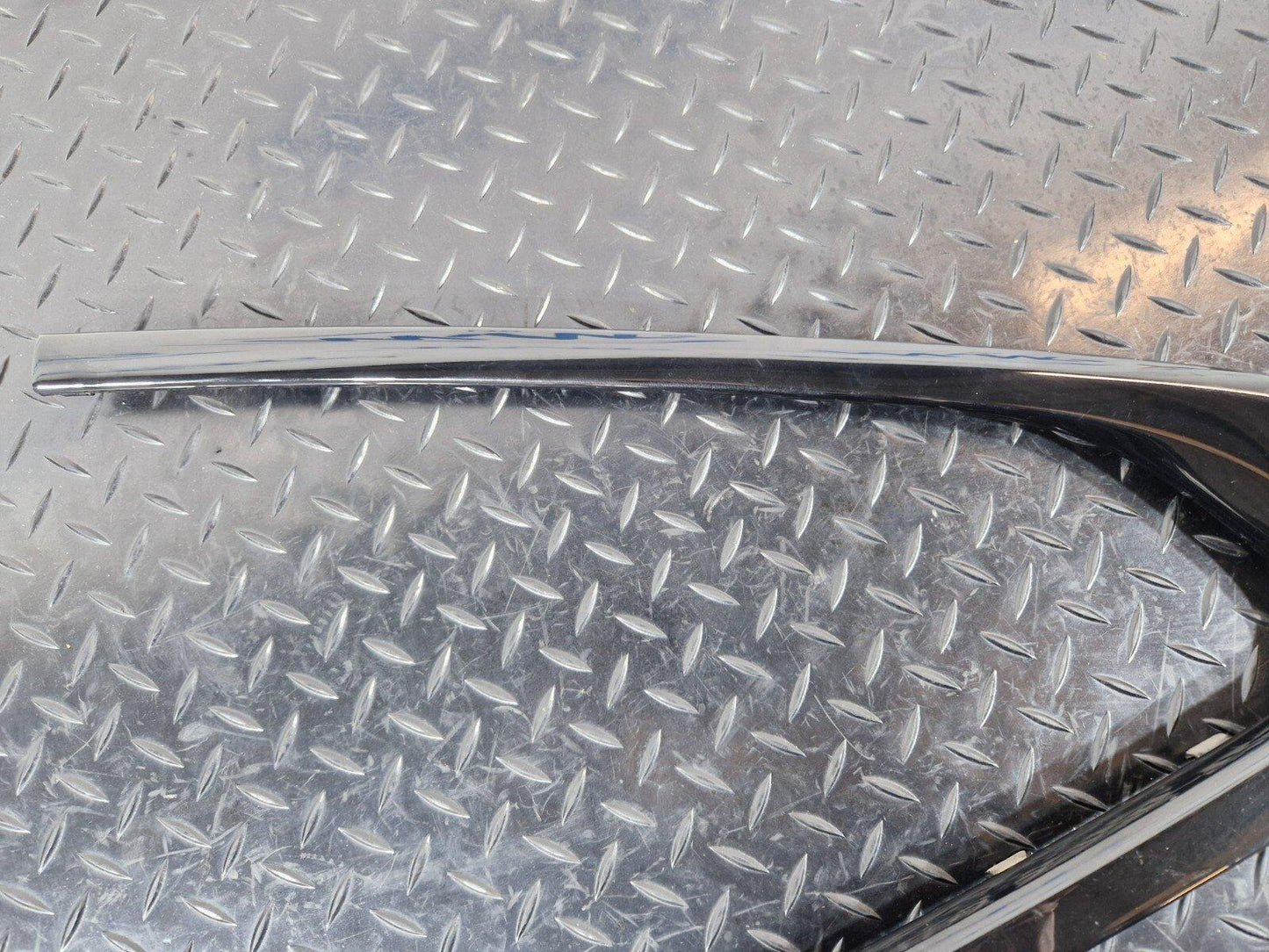 20-ON BMW 2 SERIES GRAN COUPE M-SPORT F44 TRIM STRIP SIDE FRAME PASSENGER SIDE