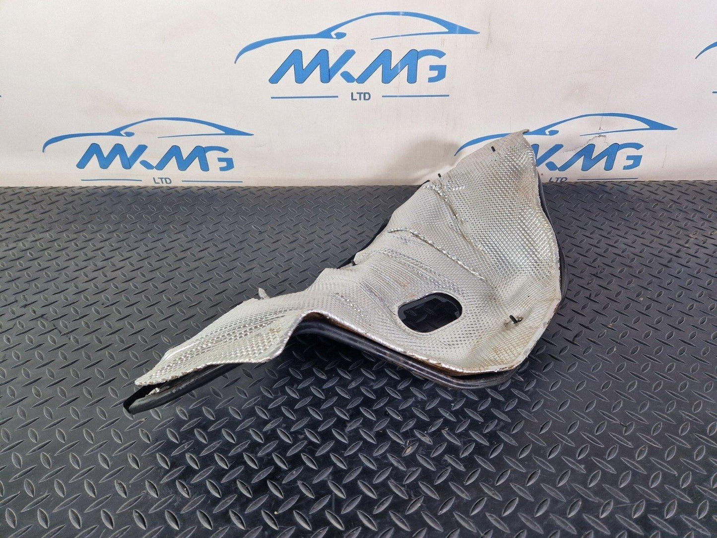 16-19 AUDI A4 B9 GENUINE BULKHEAD FIREWALL HEAT PROTECTION SHIELD 8W0819523C