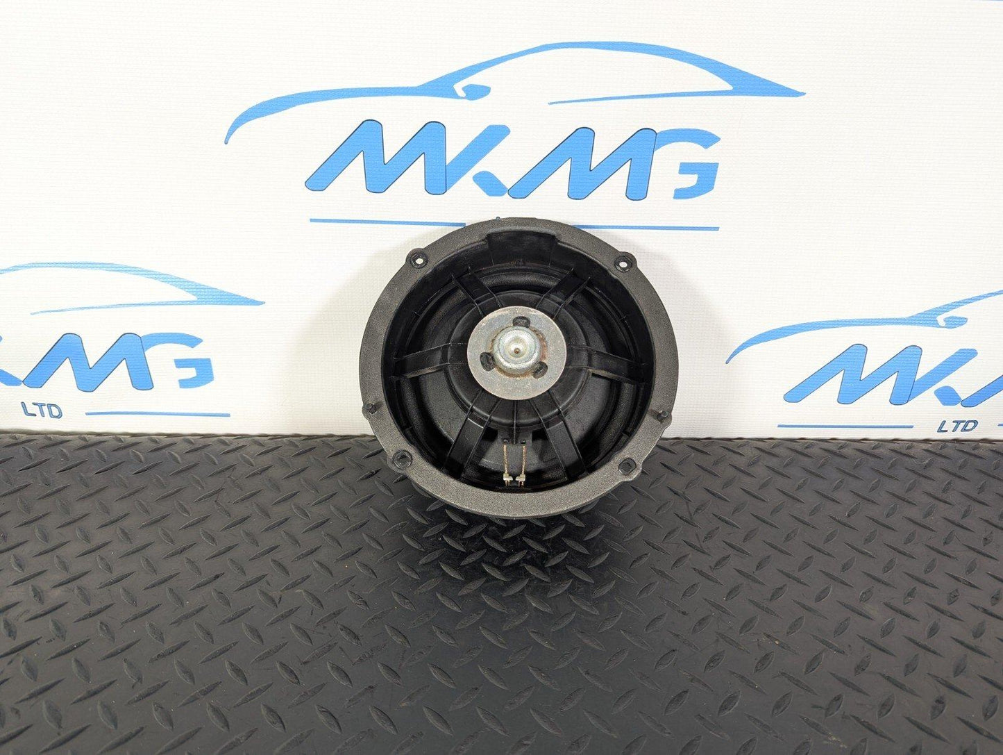 10-17 AUDI A8 4H  LEFT OR RIGHT FRONT DOOR SPEAKER 4H0035415