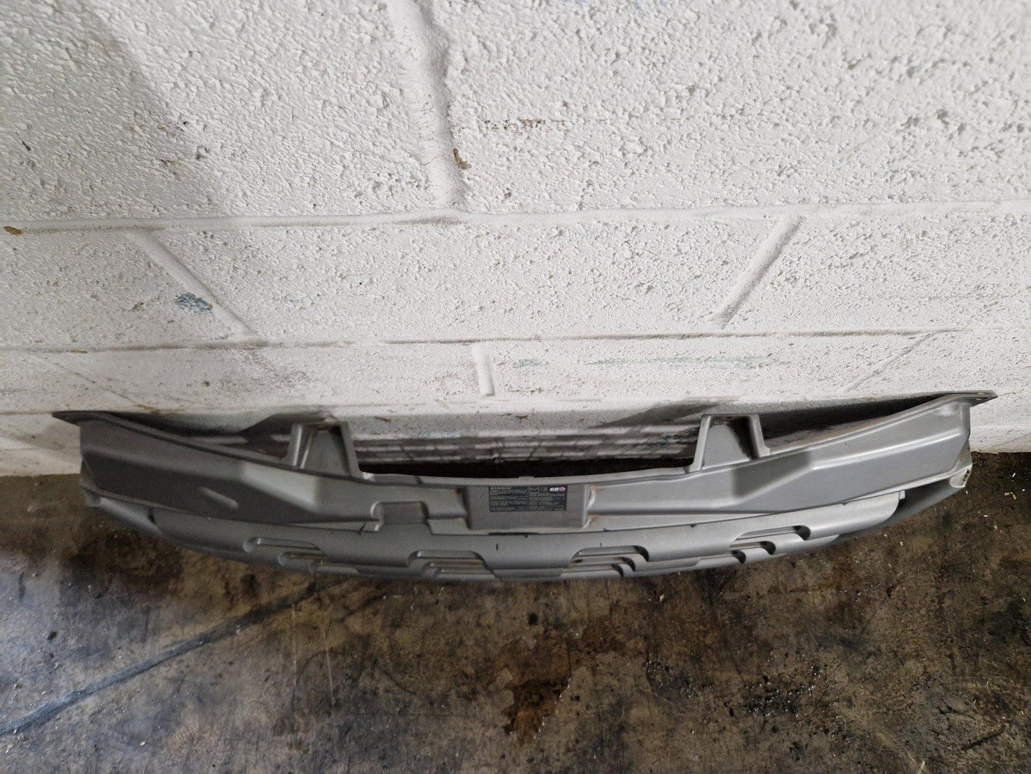 Renault Master MK3 (Ph1) (X62) Cargo Van Genuine Front Bumper Grille