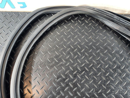 16-20 AUDI Q7 4M GENUINE REAR LEFT & RIGHT DOOR SEAL RUBBER STRIP 4M0833721C