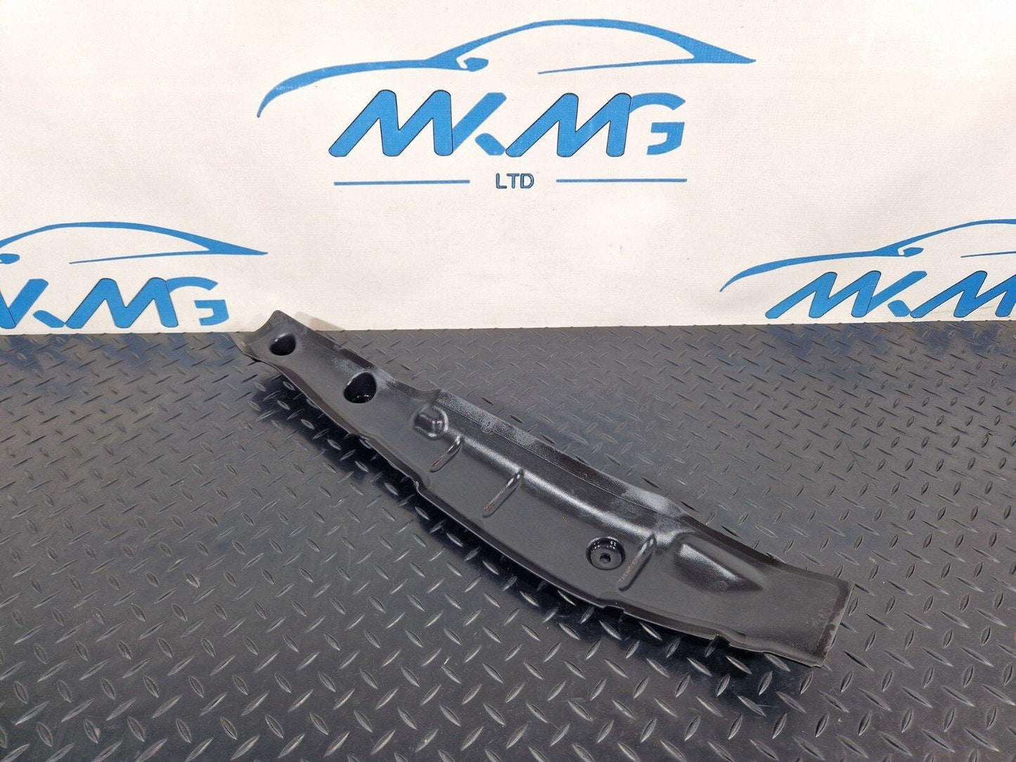 16-24 AUDI A5 F5 CONVERTIBLE GENUINE FRONT RIGHT SIDE WING END PLATE 8W6821112