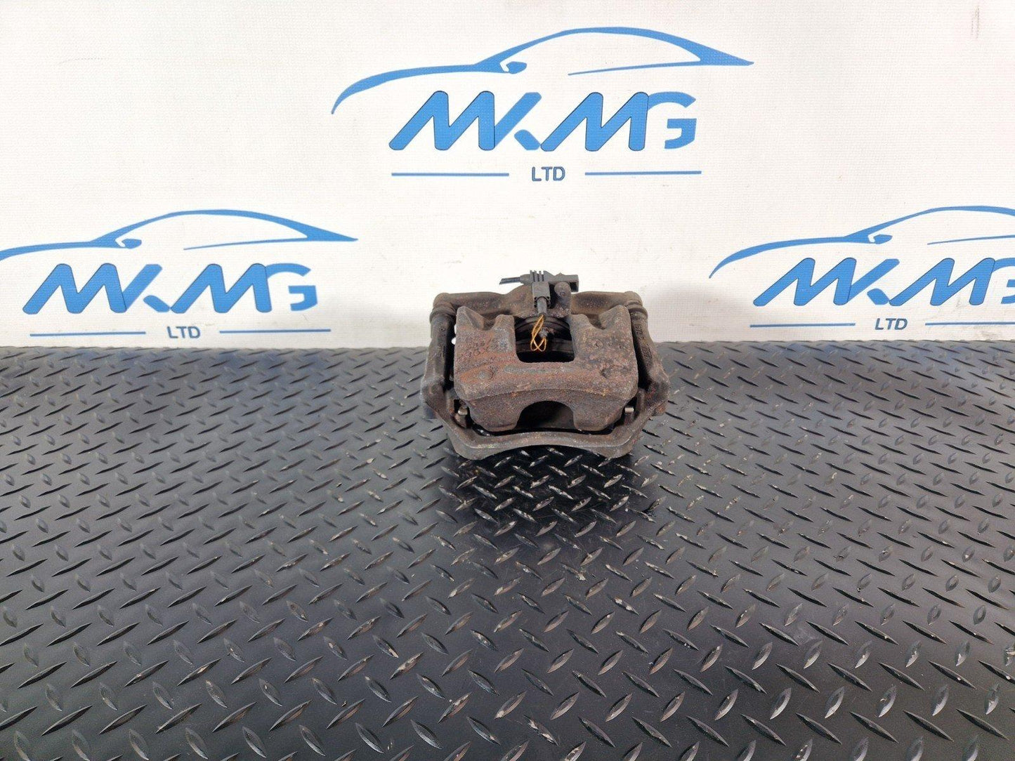 MERCEDES-BENZ A CLASS W176 GENUINE FRONT RIGHT DRIVER O/S BRAKE CALIPER