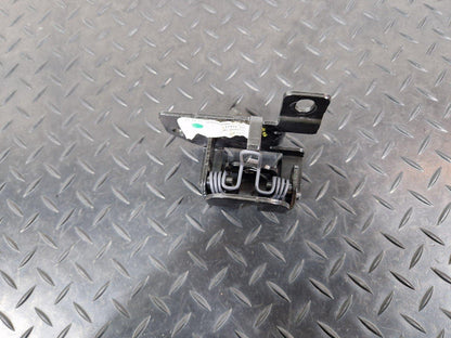 14-21 MERCEDES BENZ C220 W205 REAR PARCEL SHELF RIGHT O/S MOUNTING PLATE BRACKET