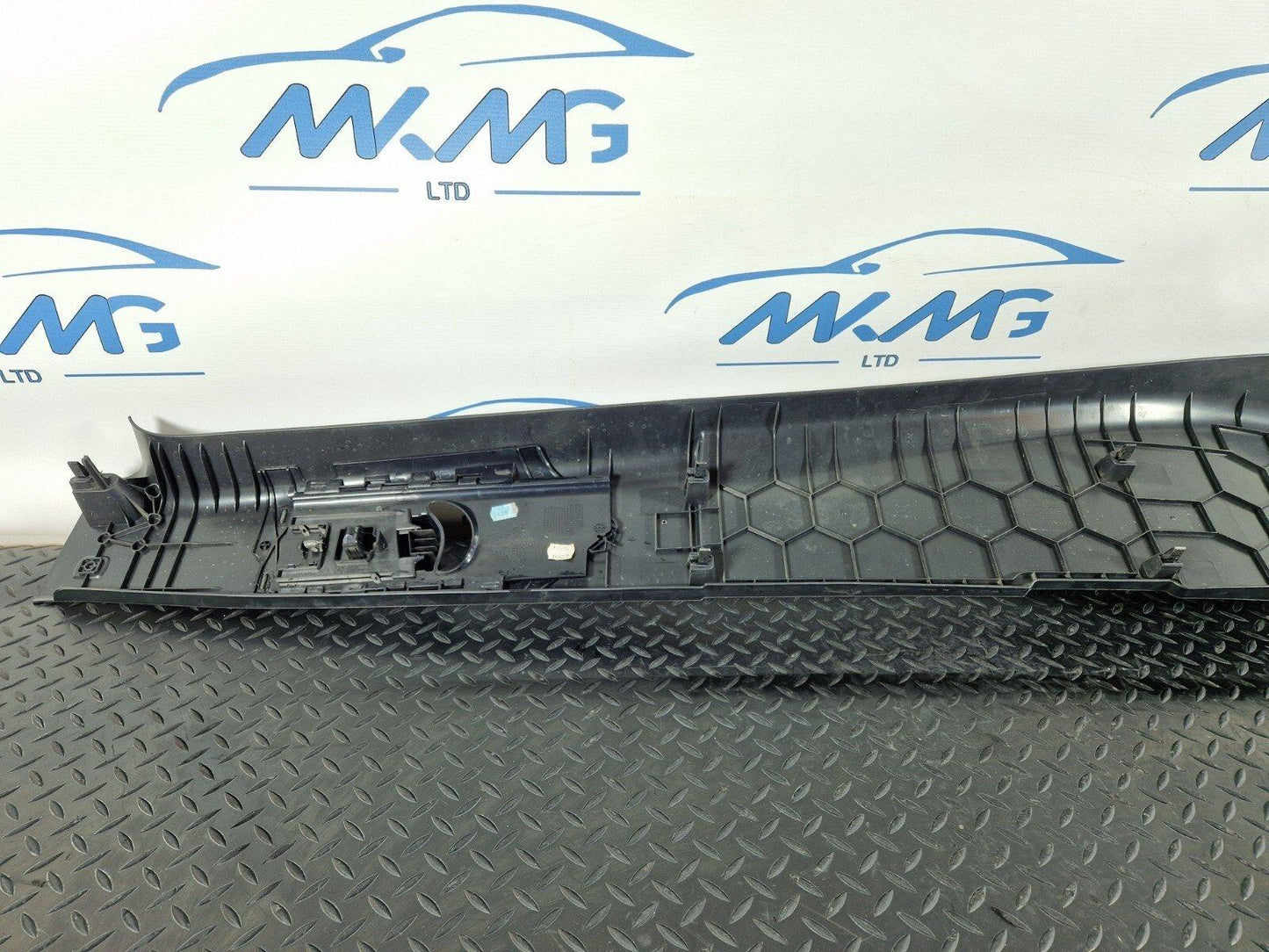 18-ON MERCEDES BENZ SPRINTER W907 OEM DRIVER SIDE B POST INNER TRIM A9106901900